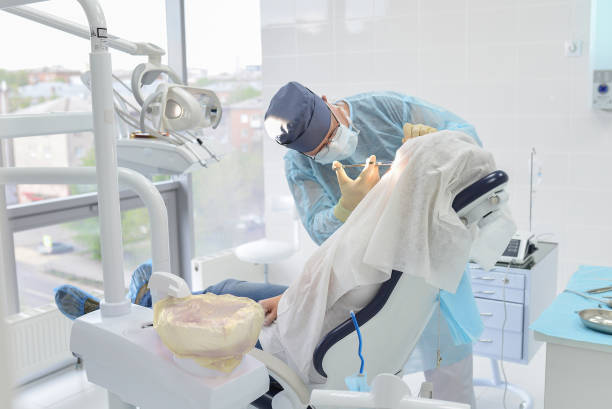 Best Emergency Tooth Extraction  in Lumbine, CO
